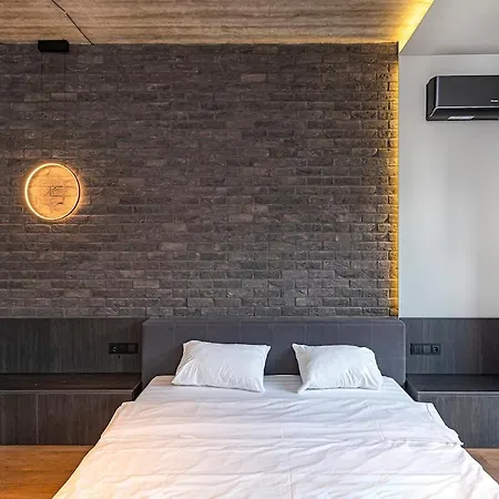 Design 2 Bd With Hot Tube By Domvia Κάουνας