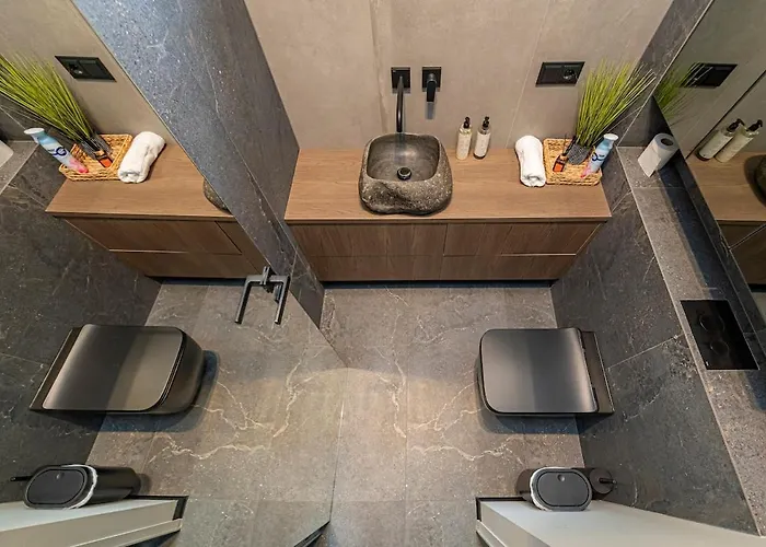 Design 2 Bd With Hot Tube By Domvia Apartmán