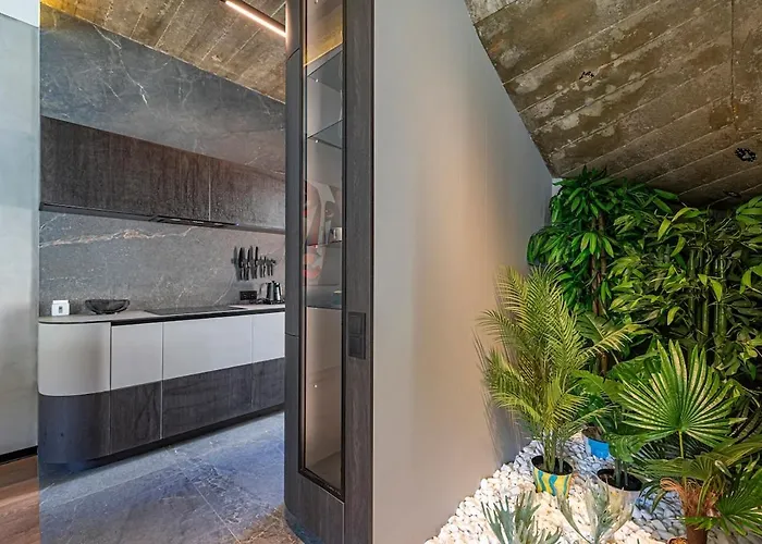 Design 2 Bd With Hot Tube By Domvia Apartmán *