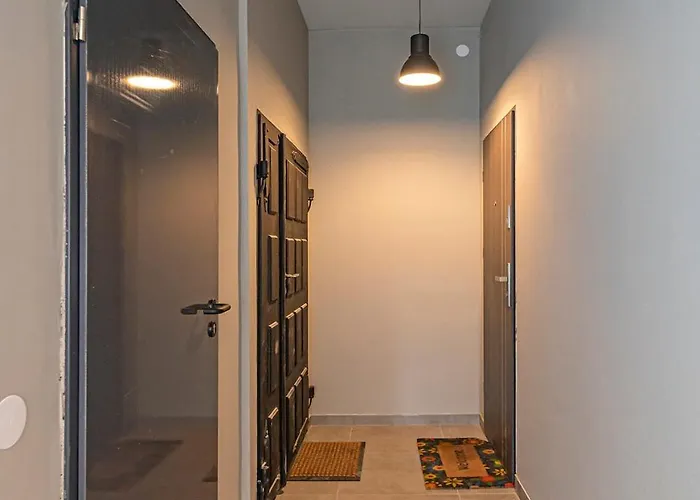 Design 2 Bd With Hot Tube By Domvia Apartmán *