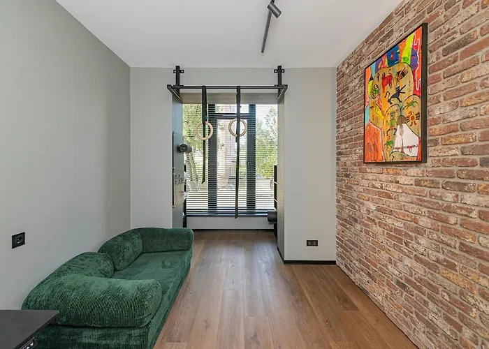 Design 2 Bd With Hot Tube By Domvia Apartmán