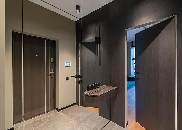 Design 2 Bd With Hot Tube By Domvia